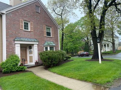 19 Oakland Ave