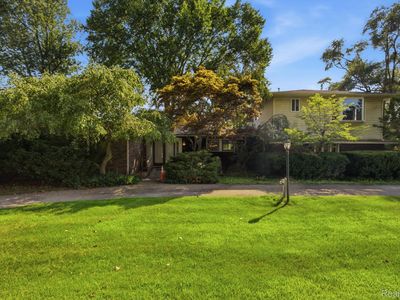 2726 Bay Dr