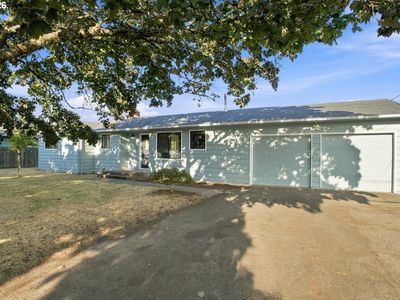 1099 Arcadia Dr