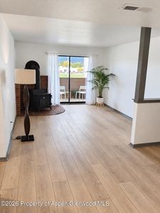 90 Roaring Fork Ave APT B4