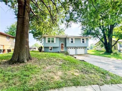 Property at 1403 Blueberry Dr, Harrisonville, MO