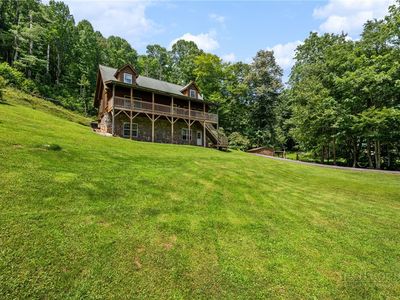 2717 Meat Camp Road