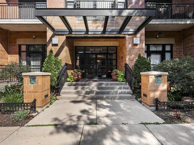 614 West Doty Street #104