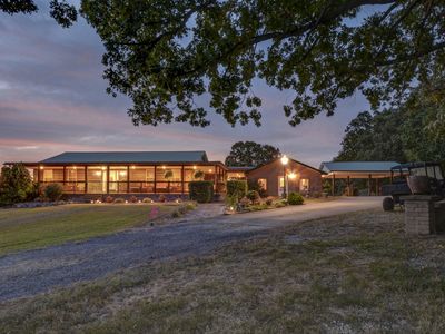 241 Glen Holliday Rd