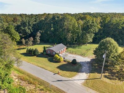 Property at 2833 Kivett Dr, Greensboro, NC