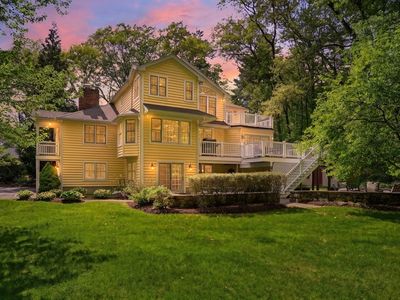 94 College Rd