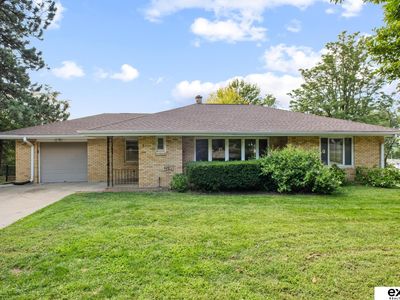 906 Bellevue Blvd S