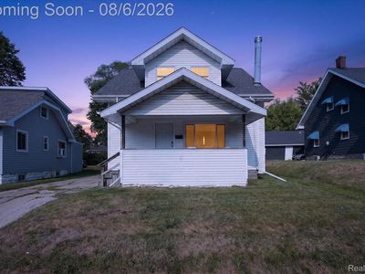 625 Dupont St