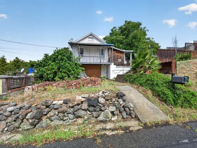 705 E 6th Street
