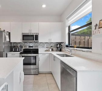 Property at 13250 SW 285th St, Homestead, FL