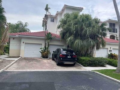 3205 NE 184th St APT 9302