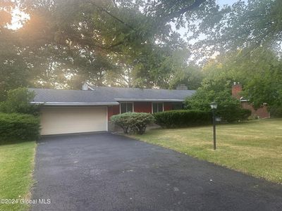 903 Londonderry Court