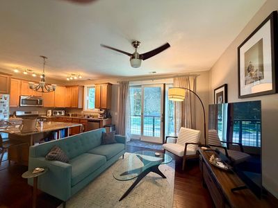 119 E 8th St APT 4