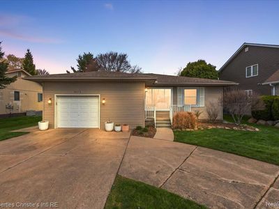 39173 Lakeshore Dr