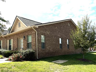 400 Buchanan Ct