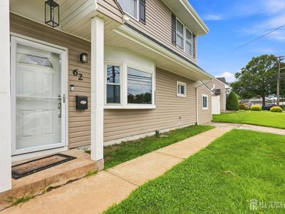 62 Pinetree Dr