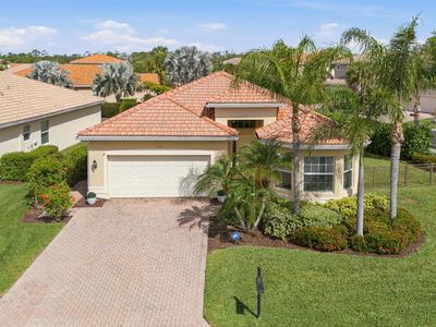 11315 Sparkleberry Dr