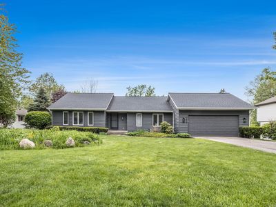 3521 S Applecrest Ct SE