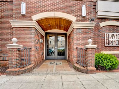 155 Riverplace UNIT 407