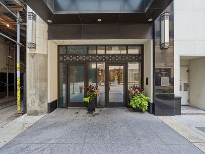 8 W Monroe St APT 1904