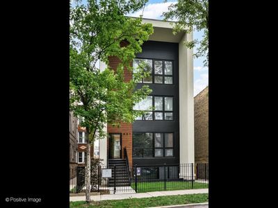 831 N Maplewood Ave #3