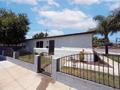 1193 E E St #G