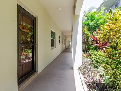 2700 Bayshore Blvd APT 5102