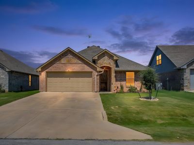 3207 Windcrest Dr