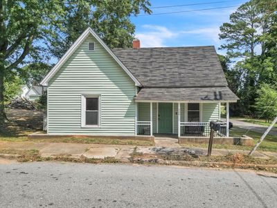 200 F St