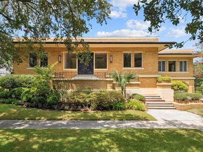 6 Newcomb Blvd