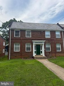 3014 Massachusetts Ave SE