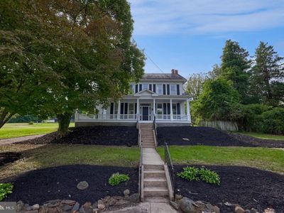 402 Main St