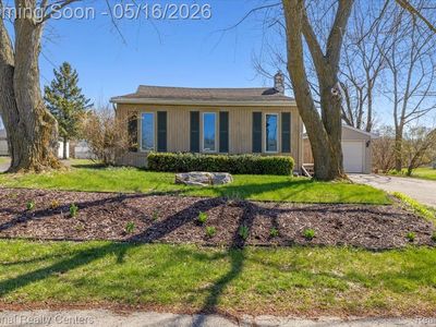 Property at 5067 Walsh Dr, Brighton, MI