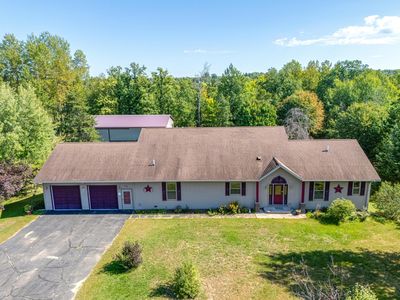 3065 River Rd