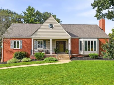 135 Derwent Dr