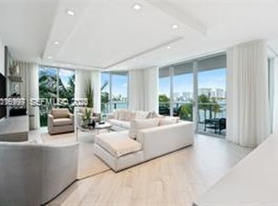 17111 Biscayne Blvd Unit 209