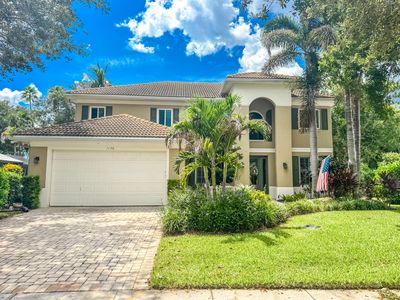 1170 SW Lighthouse Dr