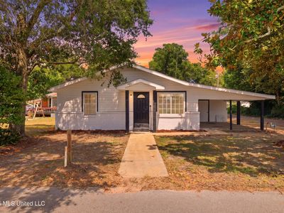 2900 8th Ave