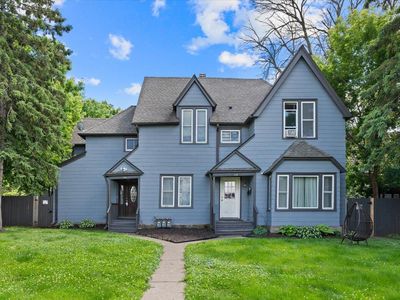 1936-1938 W Roblyn Ave