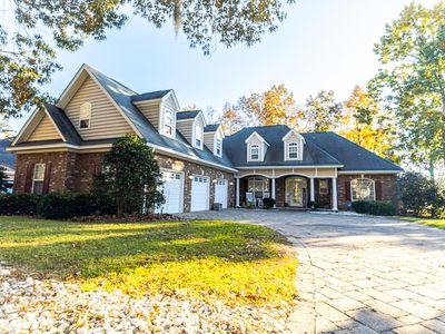 33 Ridge Lake Dr
