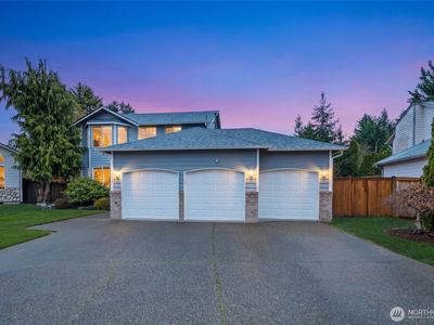 706 Bremerton Place NE