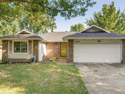 2843 W Primrose Lane