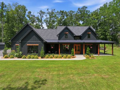 7451 Sleepy Hollow Rd