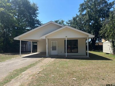 Property at 312 E Eddy St, Gladewater, TX