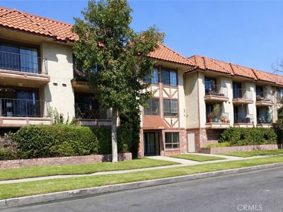 11127 La Maida St Unit 10