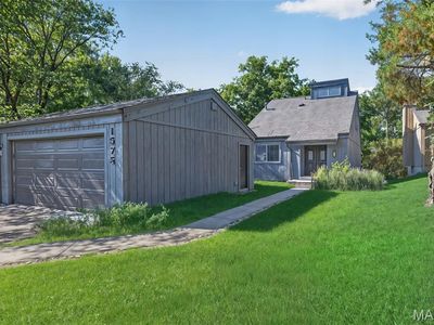 1575 Woodside Village Ln