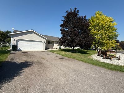 1047 Jessica Ct