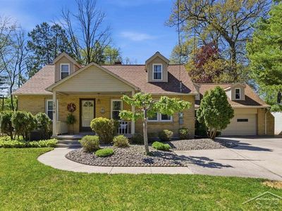 Property at 306 E Sugnet Rd, Midland, MI