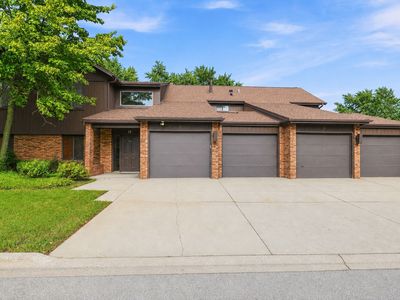 15 Creekside Cir APT C