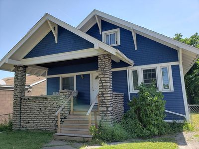 993 Englewood Ave